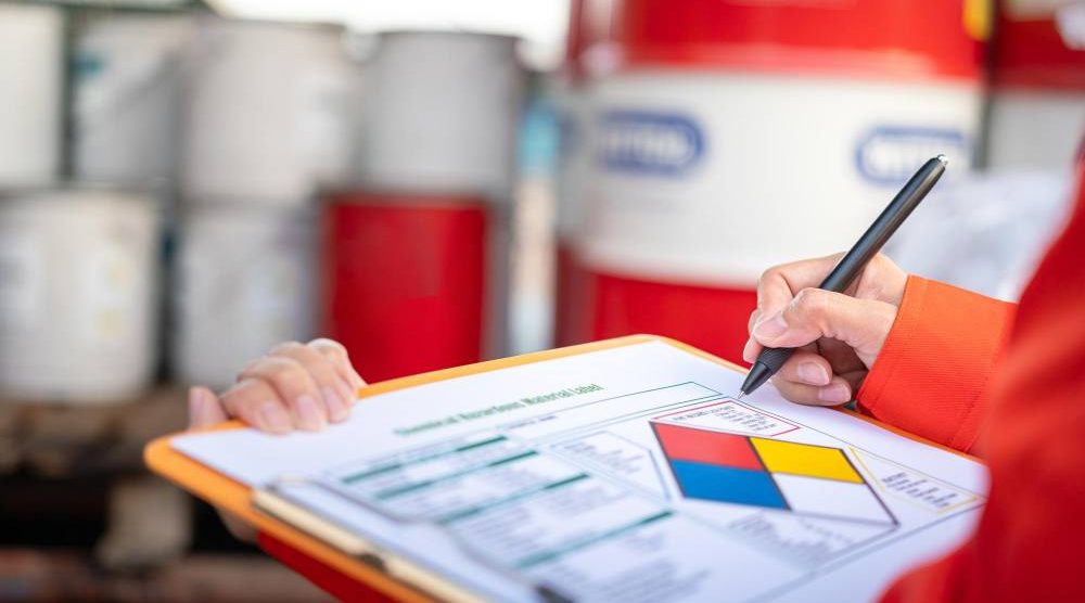 Traduction de fiches de données de sécurité FDS et documentation REACH pour l’industrie chimique