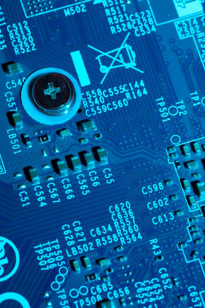 Traduction d’instructions de sécurité, SBOM, avis de vulnérabilité et documentation produit liée au Cyber Resilience Act